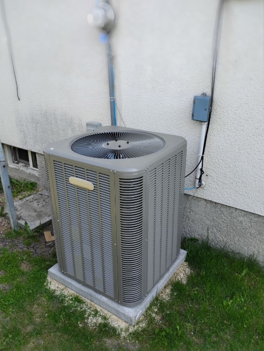 Air conditioner, mini split, heat pump